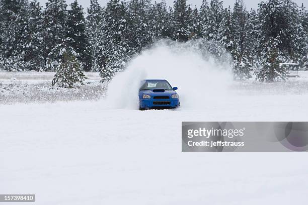 snowcross raza - car rally fotografías e imágenes de stock
