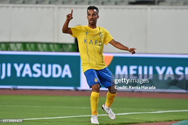 Ghareeb Abdulrahman Ghareeb Photos and Premium High Res Pictures - Getty Images