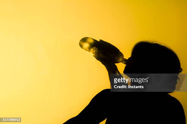 alcoholism - alcohol abuse stock pictures, royalty-free photos & images