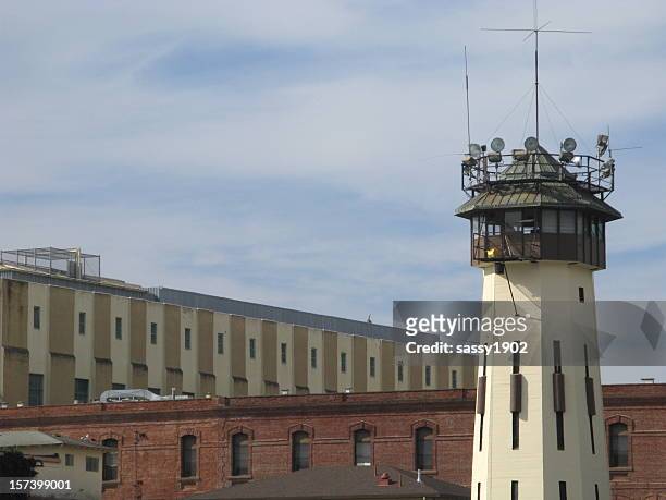 prisão de san quentin guarda lookout tower, califórnia - prison - fotografias e filmes do acervo
