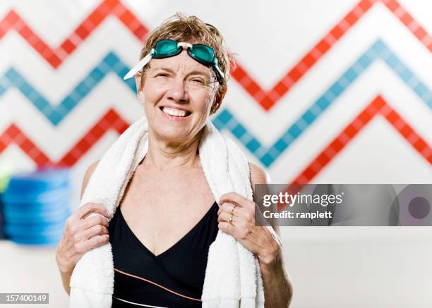 active senior woman at the pool - old woman in swimsuit stock pictures, royalty-free photos & images