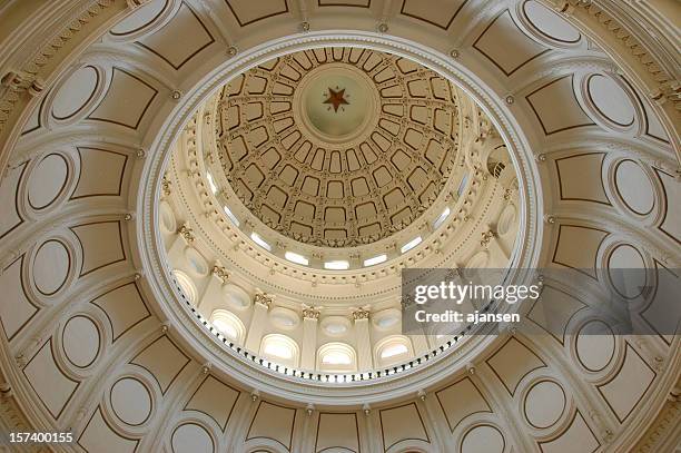 texas state capital building in austin - texas state capitol building stock pictures, royalty-free photos & images