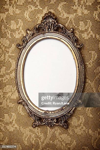 antique vintage picture frame - mirror stockfoto's en -beelden