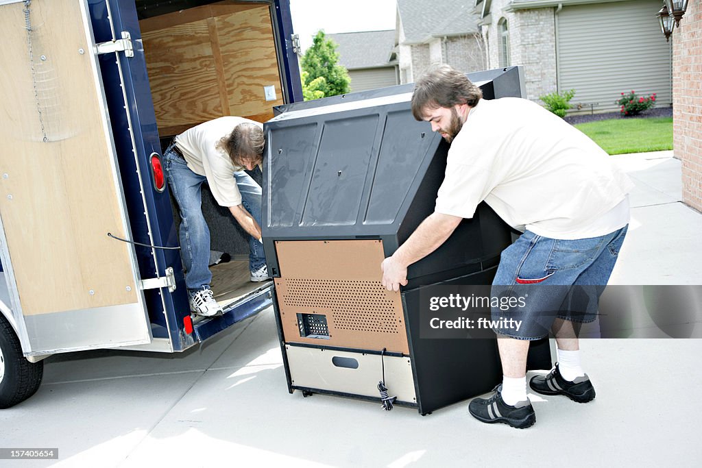 Déplacer grand télévision