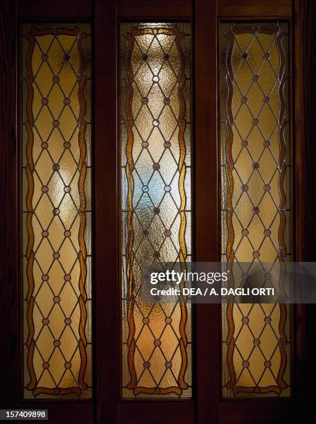 Diamond Shaped Windows Photos and Premium High Res Pictures - Getty Images