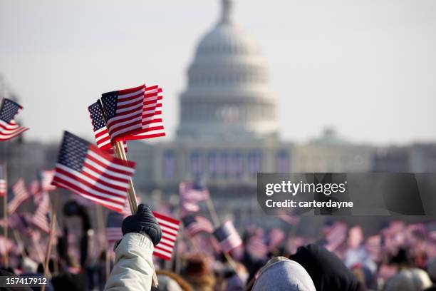 president barack obama's presidential inauguration at capitol building, washington dc - politieke bijeenkomst stockfoto's en -beelden