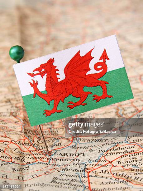 wales - welsh flag stock-fotos und bilder