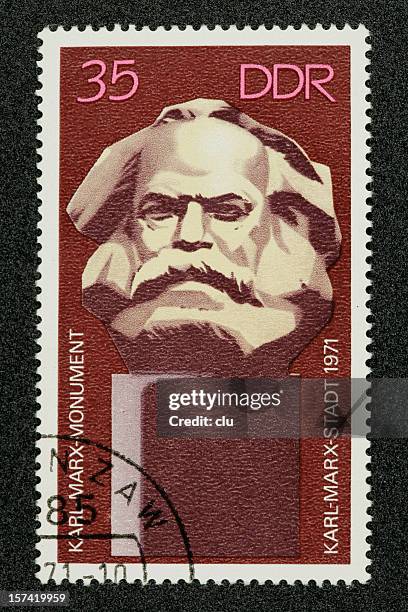 francobollo postale karl marx repubblica democratica tedesca - marx foto e immagini stock