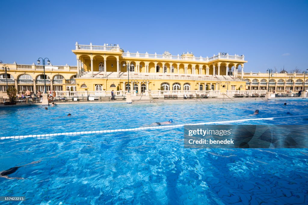 Thermal Bath Pool and Spa in Budapest