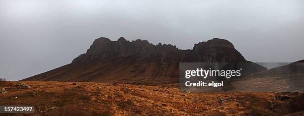 stac pollaidh - stac pollaidh foto e immagini stock