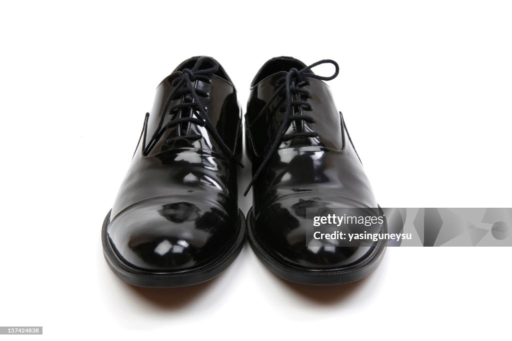 Abito nero serie di scarpe