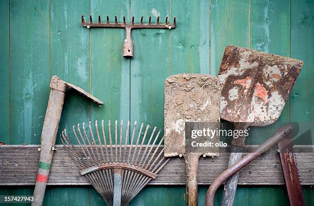 rusty garden tools - garden tools stock pictures, royalty-free photos & images