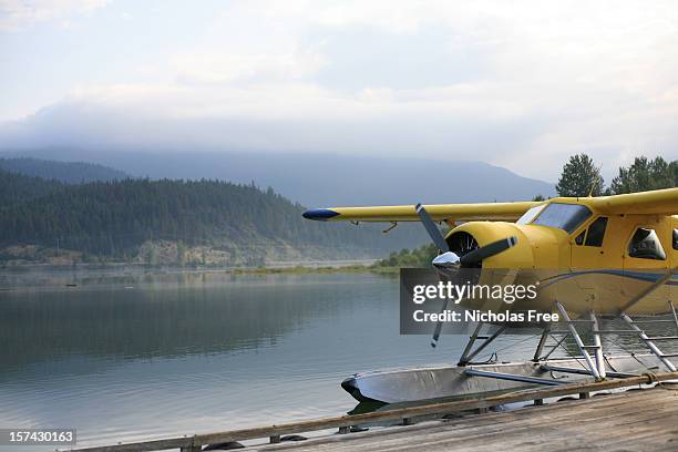 sea plane - seaplane stock pictures, royalty-free photos & images