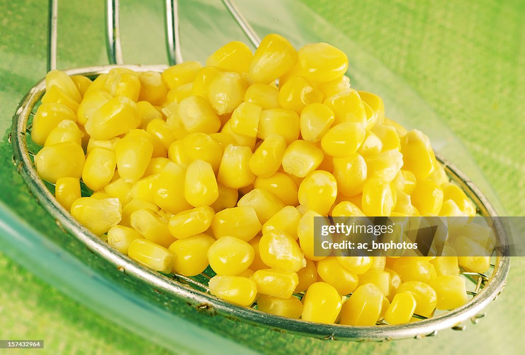 Heap of sweetcorn kernels