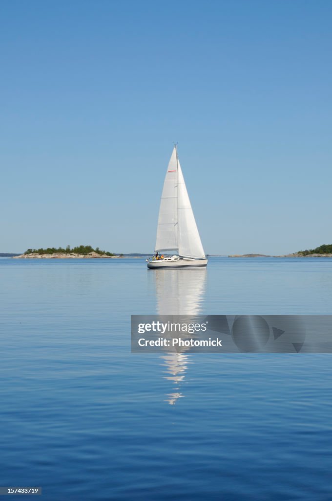 Sailing in the archipelago
