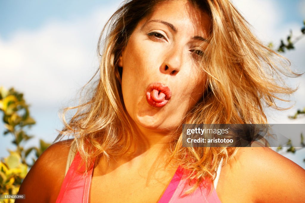 Garota língua de Curling