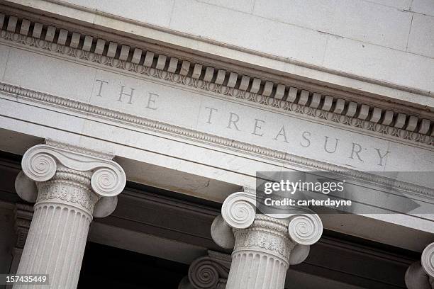 us treasury building, washington, dc - amerikanisches schatzamt stock-fotos und bilder