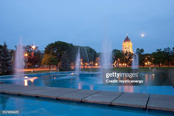winnipeg city fountain - winnipeg stock pictures, royalty-free photos & images