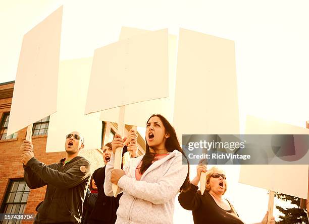 hell no! - demonstrant stockfoto's en -beelden