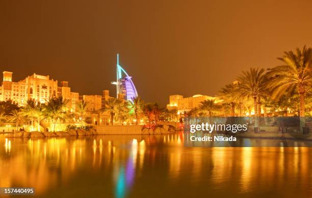 golden night - madinat jumeirah hotel stock pictures, royalty-free photos & images