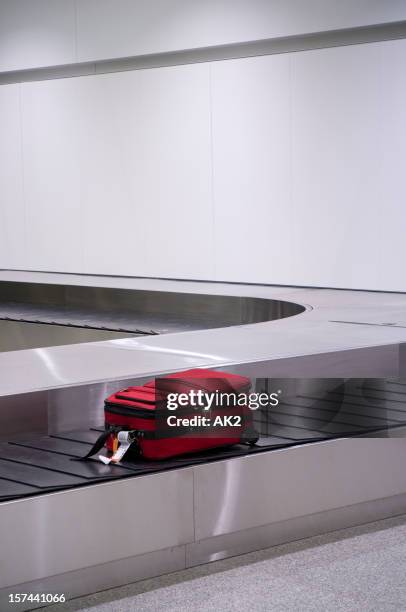 bagagem perdida - área de retirada de bagagem - fotografias e filmes do acervo