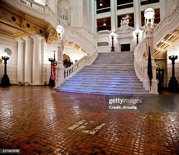 grand staircase at the pennsylvania capitol - harrisburg pennsylvania stock pictures, royalty-free photos & images
