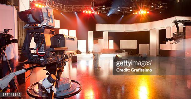empty television studio with camera - af studio stockfoto's en -beelden