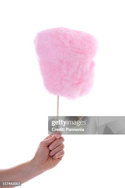 rosa zuckerwatte auf weißem hintergrund - cotton candy stock-fotos und bilder