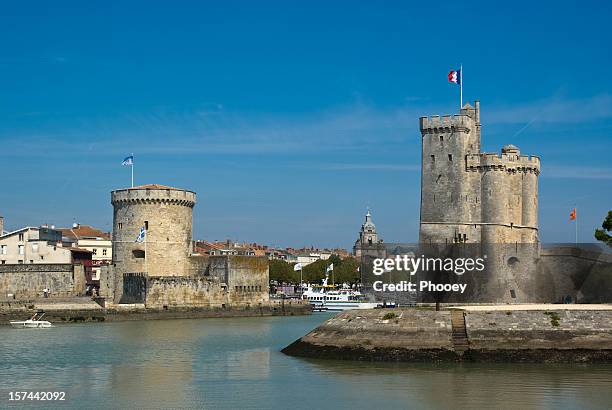 la rochelle harbour towers - la rochelle bildbanksfoton och bilder