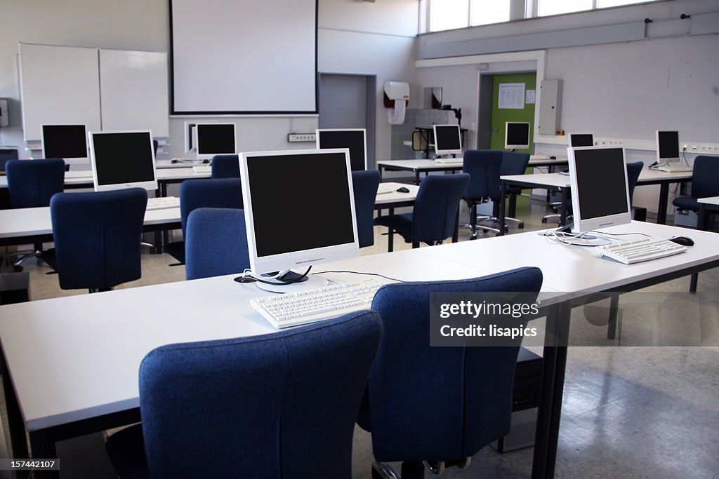 Computer Room Com Check Computer Room High-Res Stock Photo - Getty Images