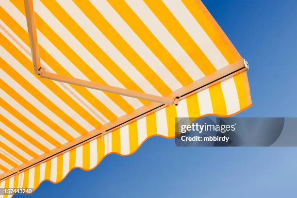 awning - markies stockfoto's en -beelden