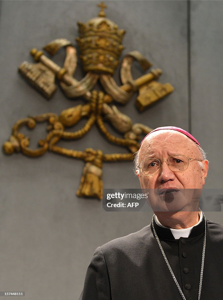 VATICAN-POPE-INTERNET-TWITTER-PRESSER