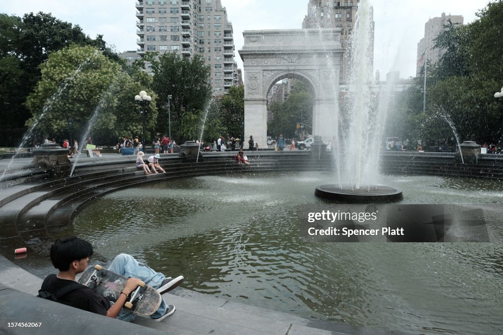 Heatwave Hits East Coast With High Temperatures And Humidity