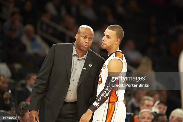 Sports Classic: Oregon State coach Craig Robinson with Roberto Nelson during game vs Alabama at Madison Square Garden. New York, NY CREDIT: Porter...