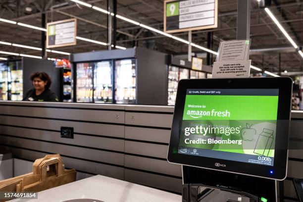 414 Amazon Fresh Store Stock Photos, High-Res Pictures, and Images ...