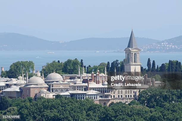 looking over tokapi palace in istanbul - topkapi palace stock pictures, royalty-free photos & images