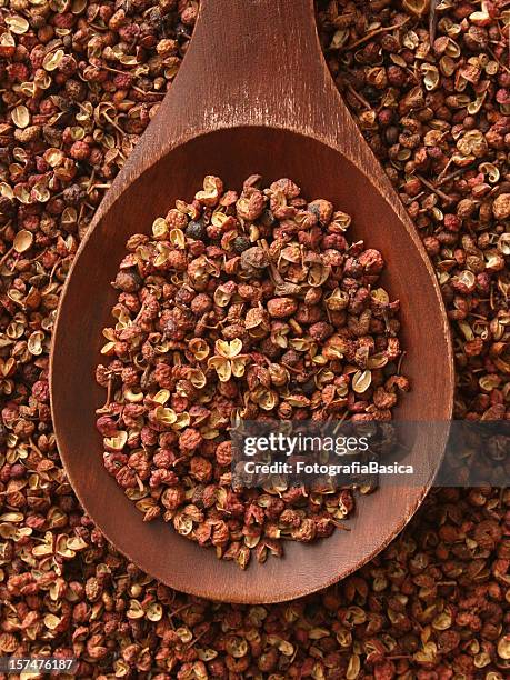 szechuan peppercorns - sichuan province stock pictures, royalty-free photos & images