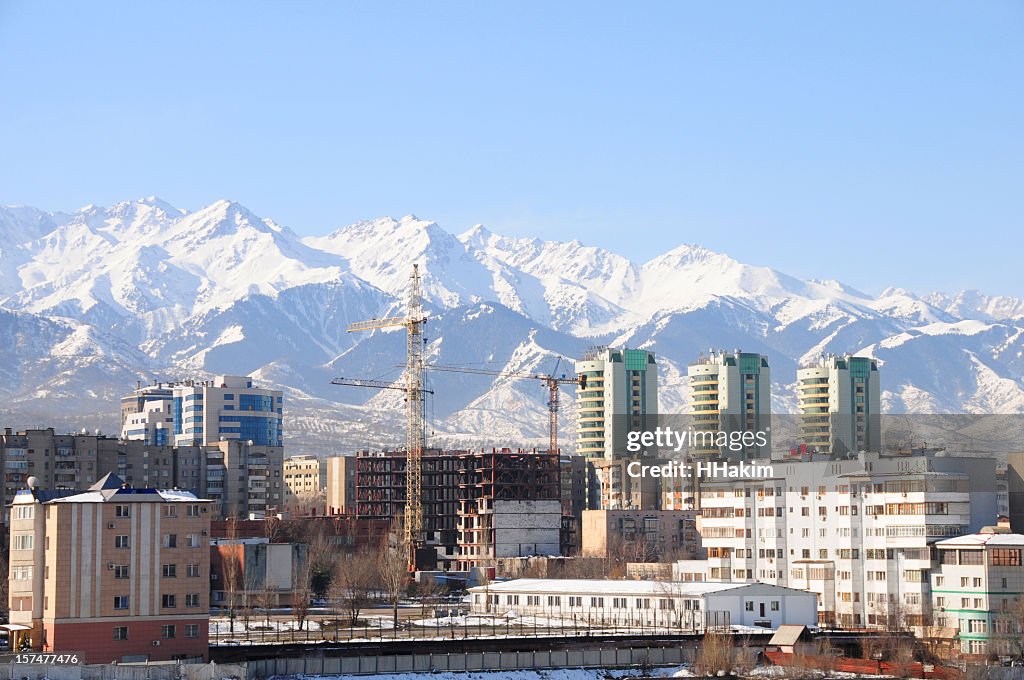 Almaty die skyline
