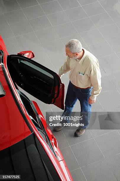 auto gallery - sports car showroom stock pictures, royalty-free photos & images