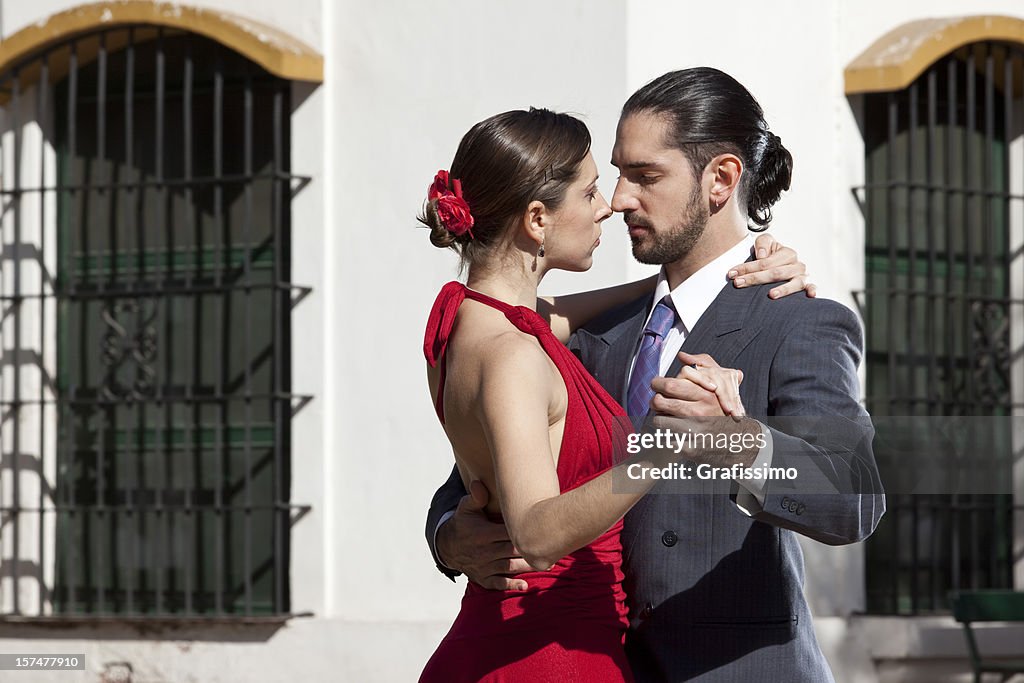 Argentine couple dancing tango in Buenos Aires