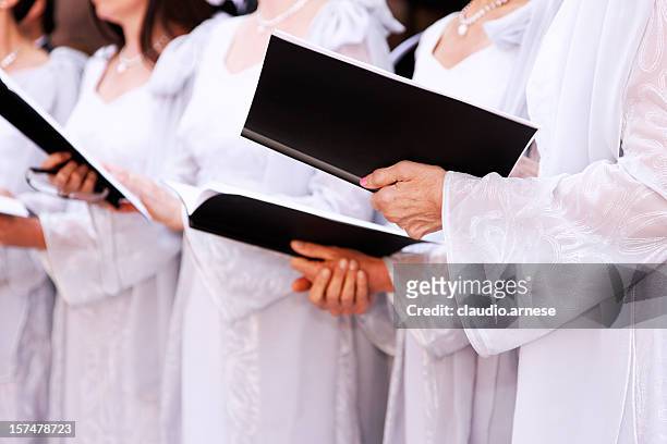 choir. color image - gospel stockfoto's en -beelden