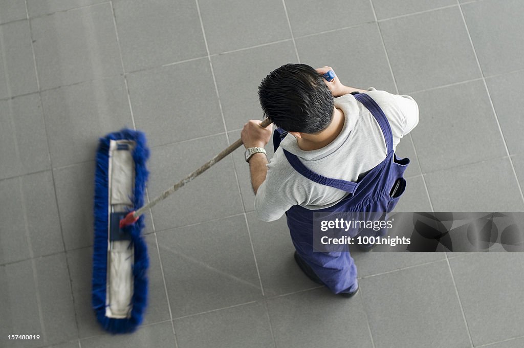 男性のクリーニングの階