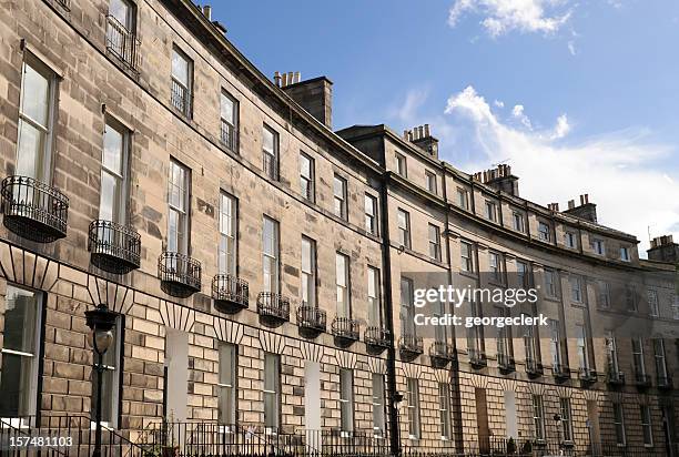 edinburgh new town architecture - edinburgh high street stock pictures, royalty-free photos & images