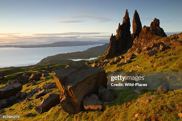 old man of storr - old man of storr bildbanksfoton och bilder