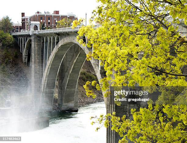 monroe street bridge - spokane stockfoto's en -beelden