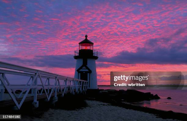 brant point lighthouse - massachusetts beach stock pictures, royalty-free photos & images