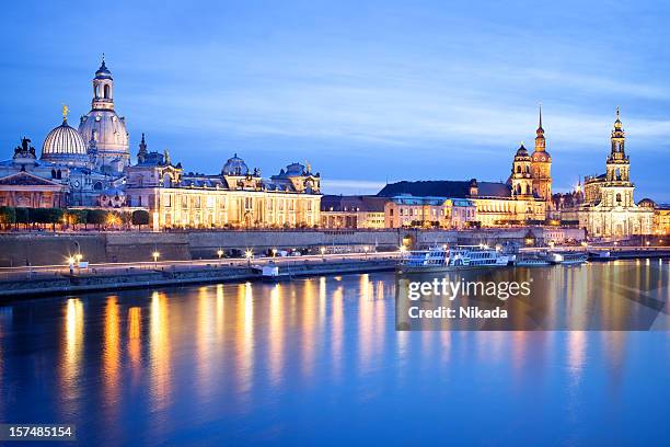 dresden, germany - semperoper stockfoto's en -beelden