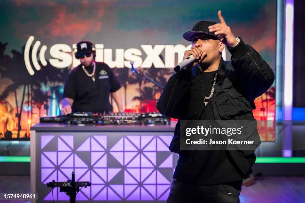 Darrel Pr Rapper 32 Darell (Rapper) Stock Photos, High-Res Pictures, and Images - Getty ...