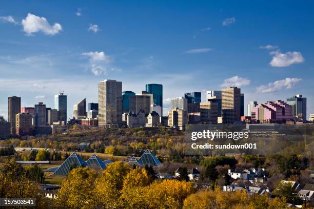 skyline von edmonton - edmonton stock-fotos und bilder