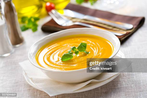 kürbissuppe - kürbissuppe stock-fotos und bilder